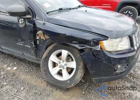 2011 Jeep Compass z USA, uszkodzony, nr VIN 1J4NF1FB7BD154326